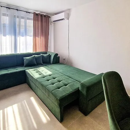 Apartment Kwitnaca Piwonia *