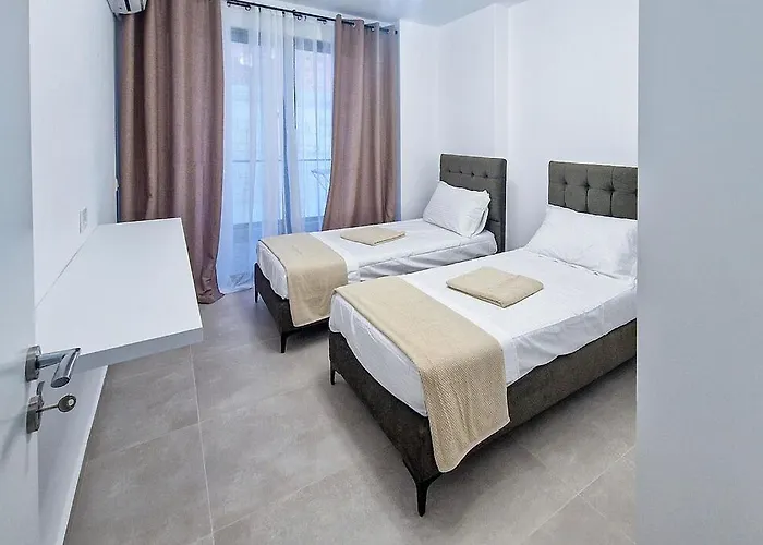 Kwitnaca Piwonia * Saranda