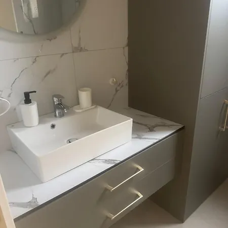 Kwitnaca Piwonia Appartamento Sarandë