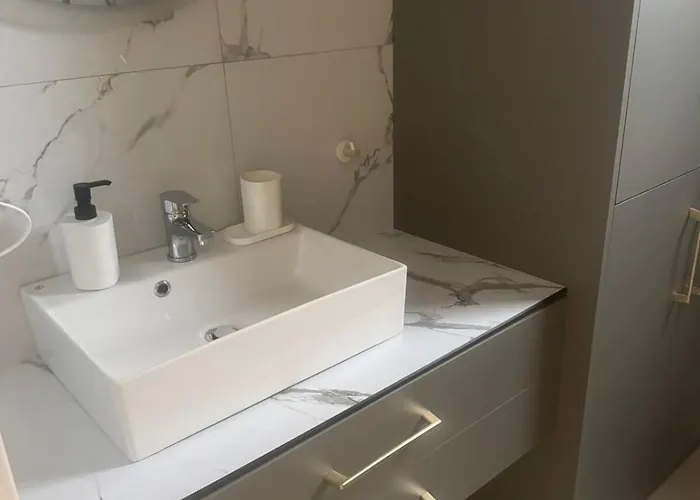 Kwitnaca Piwonia Апартаменты Саранда