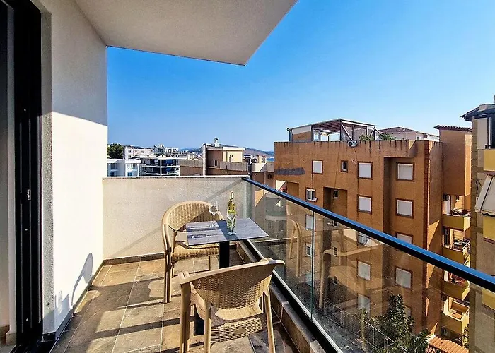 Kwitnaca Piwonia Саранда